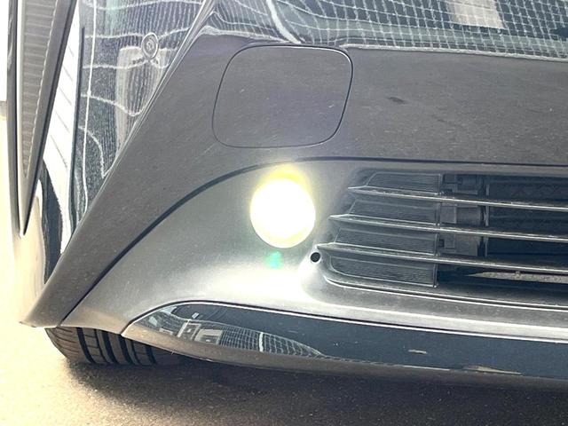 プリウス Ｓ　ＳＤナビ　バックカメラ　レーダークルーズ　コーナーセンサー　ＬＥＤヘッド　ＥＴＣ　純正１５インチアルミ　車線逸脱警報　オートライト　オートエアコン　ＣＤ　ＤＶＤ再生　フルセグ　ＬＥＤフォグ（51枚目）