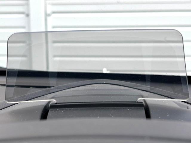 �y�w�b�h�A�b�v�f�B�X�v���C�z���݂̑��x�⑖�s�����f�W�^���\���ŉ^�]�ȑO���̃K���X�ɓ��e�I�^�]���A�ڐ������炳���K�v�ȏ����m�F�ł���̂łƂ��Ă��֗��ň��S�I