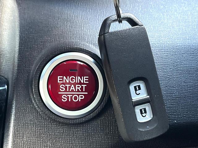 �y�g���������X�}�[�g�L�[�z�J�o����|�P�b�g�ɓ��ꂽ�܂܂ł��h�A�̎{���E�������\�ȃX�}�[�g�L�[�𑕔��B�G���W���̃I���E�I�t�����J�M�����o���K�v����������Ƃ��Ă��֗��ł���