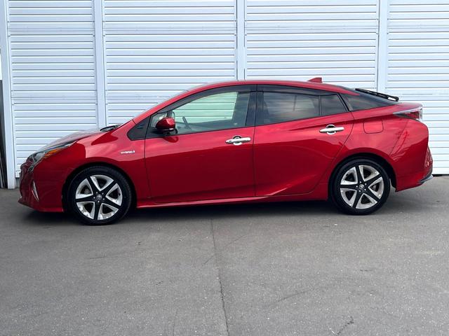 プリウス Ｓツーリングセレクション　純正ＳＤナビ　バックカメラ　衝突被害軽減システム　レーダークルーズ　禁煙車　コーナーセンサー　スマートキー　ＬＥＤヘッド　ビルトインＥＴＣ　純正１７インチアルミ　オートハイビーム（48枚目）