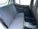 後部座席も気になるようなキズ・汚れやへたり等、大きなダメージはなく、良好な状態です。