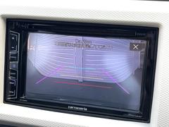 【バックカメラ】駐車時に後方がリアルタイム映像で確認できます。大型商業施設や立体駐車場での駐車時や、夜間のバック時に大活躍！運転スキルに関わらず、今や必須となった装備のひとつです！ 4