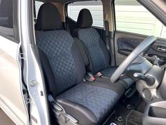運転席シート廻りは使用感も少なく、良好な状態となっています。丁寧に使われていたことがよくわかりますね。 7
