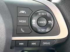 �ڥ����ץƥ��֥��롼������ȥ�����۹�®ƻϩ�Ǥ�Ĺ��Υ���Ԥ��ڤˡ�����ư��®�٤��ݤĥ��롼������ȥ����뤬�����ͷڸ������ƥ��Ϣ�Ȥ��������μ�ξ���Τ��Ƽִ֤��ݤĤ褦��®��Ĵ�ᤷ�Ƥ���ޤ����� 6