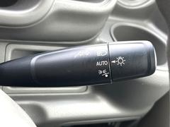 �ڥ����ȥ饤�ȡۼ�������뤵�˱����Ƽ�ư�ǥإåɥ饤�Ȥ��������������Ǥ��뵡ǽ�Ǥ����饤�Ȥ��դ�˺�졦�ä�˺��ʤɤ�̵���ʤꡢ��������ͼ�������Ԥ�¿����ȥ�ͥ��̲���������Ǥ��͢� 7