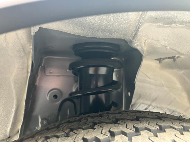 ハイゼットトラック スタンダード　農用スペシャル　４ＷＤ　５速ミッション車　衝突被害軽減システム　クリアランスソナー　アイドリングストップ　オートライト　ＥＳＣ　エアコン　パワーステアリング　運転席エアバッグ　記録簿（31枚目）