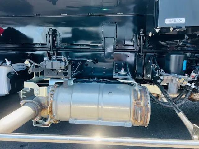 ヒノレンジャー 　プレスパッカー車／馬力２４０ＰＳ／６速ミッション／１０．２立米／バックカメラ付／ＬＥＤヘッドライト／ボディーメーカー極東ボディー／エンジン型式Ａ０５Ｃ／積載量可能量１３００ｋｇ（23枚目）