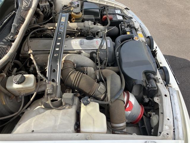 マークII ツアラーＶ　走行１１７８２８ｋｍ　タイミングベルト交換済　社外足回り　ＴＲＤタワーバー　社外１７インチＡＷ　ＨＩＤヘッドライト　フルエアロ　ＥＴＣ　キーレスエントリー（13枚目）