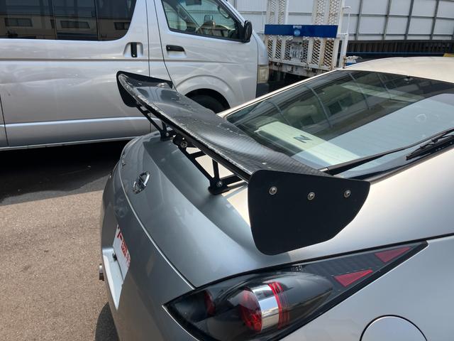 フェアレディＺ バージョンＳＴ　走行距離８９，０００Ｋｍ　６速ミッション車　社外マフラー　社外１８アルミホイール　車高調　ナビ　ＥＴＣ　レザーシート　キーレス　ＨＩＤライト　エアクリーナー（16枚目）