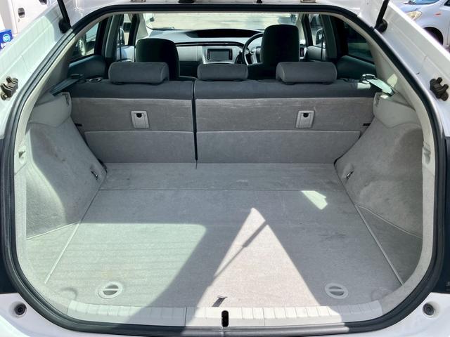 プリウス Sツーリングセレクション ナビTV スマートキー プッシュスタート 純正17インチアルミ ETC アイドリングストップ LEDヘッドライト ウインカーミラー オートエアコン ハイブリッド車 取扱説明書(14枚目)