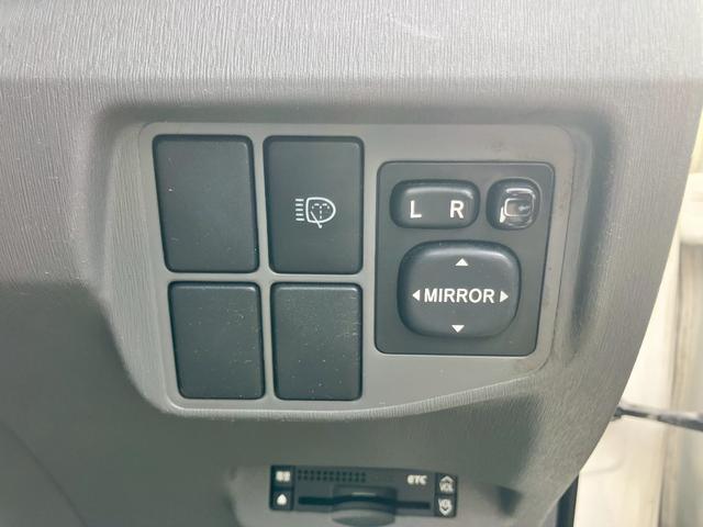 プリウス Sツーリングセレクション ナビTV スマートキー プッシュスタート 純正17インチアルミ ETC アイドリングストップ LEDヘッドライト ウインカーミラー オートエアコン ハイブリッド車 取扱説明書(32枚目)