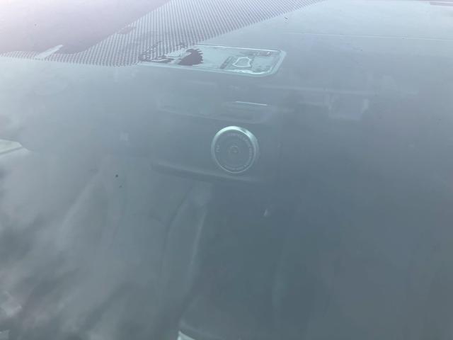 プリウス Aプレミアム ツーリングセレクション エアロ 純正9インチナビ バックモニター ドライブレコーダー 黒革パワーシート スマートキー プッシュスタート 純正17インチAW LEDヘッドライト クリアランスソナー クルーズコントロール(11枚目)