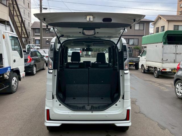 スペーシアカスタム ハイブリッドＸＳターボ　デュアルセンサーブレーキサポート　ナビ　フルセグＴＶ　バックモニター　コムテック３６０°ドライブレコーダー　両側パワースライドドア　クルーズコントロール　ＬＥＤヘッドライト　スマートキー（18枚目）