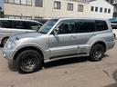 パジェロ ロング　スーパーエクシード　４ＷＤ　貨物登録車　４名乗車　ガソリン車　クルーズコントロール　社外アルミホイール　ジオランダータイヤ　　ナビ　サンルーフ　本革シート　パワーシート　シートヒーター　ＥＴＣ　ウッドコンビハンドル（6枚目）
