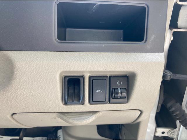 エブリイ ジョイン　車検令和９年６月　ハイルーフ　５速ミッション　４ＷＤ　エアコン　パワステ　パワーウインド　運転席助手席エアバック　ヘッドライトレベライザー　積載量３５０ｋｇ（27枚目）