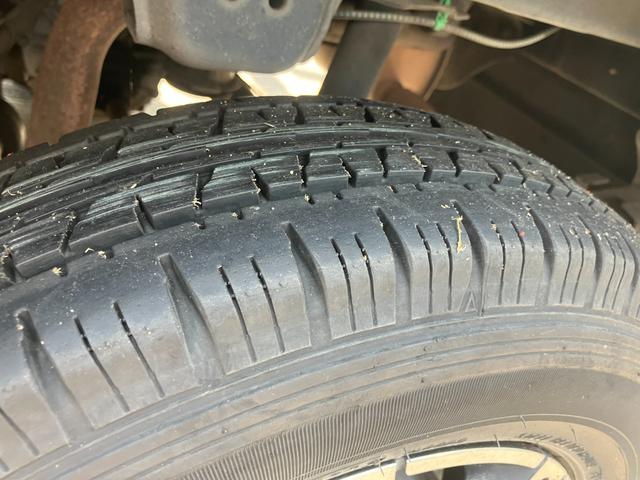バモス Ｍターボ　社外アルミホイール　リヤスポイラー　オートマ車　両側スライドドア　ＣＤオーディオ　Ｗエアバッグ（6枚目）