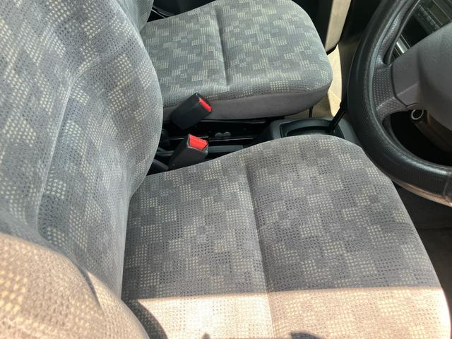 バモス Ｍターボ　社外アルミホイール　リヤスポイラー　オートマ車　両側スライドドア　ＣＤオーディオ　Ｗエアバッグ（17枚目）
