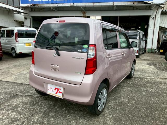 ワゴンＲ ＦＸ　アイドリングストップ　キーレス　ＣＤ　セキュリティアラーム　プライバシーガラス　オートＡＣ　ヘッドライトレベライザー　Ｗエアバッグ　ＡＢＳ　電動格納ドアミラー（8枚目）