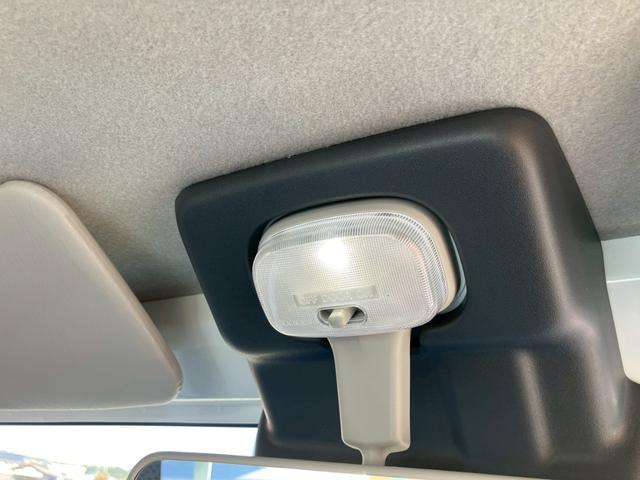 キャリイトラック ＫＣエアコン・パワステ　５速マニュアル　４ＷＤ　三方開　デュアルカメラブレーキサポート　衝突軽減ブレーキ　車線逸脱警報　パーキングセンサー　ＡＭ／ＦＭラジオ　アイドリングストップ　キーレス　パワーウインドウ　横滑り防止（27枚目）