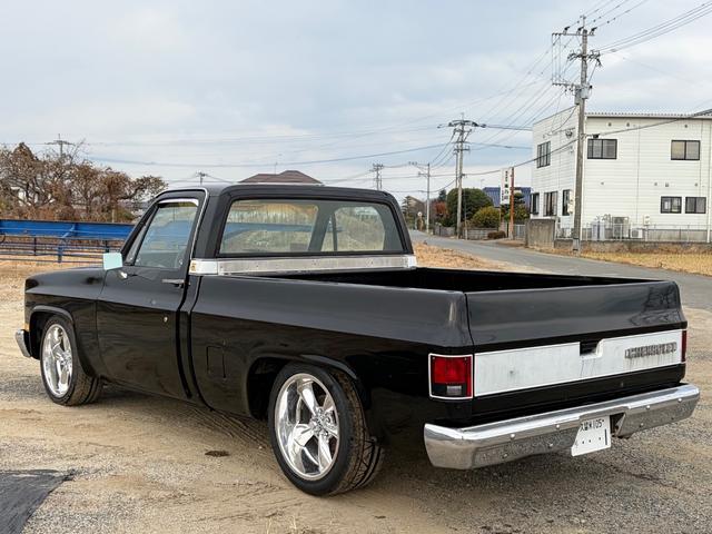 シボレーＣ－１０ ベースグレード　ショートベッド　ＧＭ５．０Ｌ社外ホイール２０インチ　覇王ホイール（4枚目）