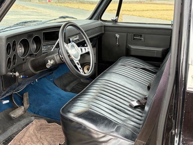 シボレーＣ－１０ ベースグレード　ショートベッド　ＧＭ５．０Ｌ社外ホイール２０インチ　覇王ホイール（17枚目）