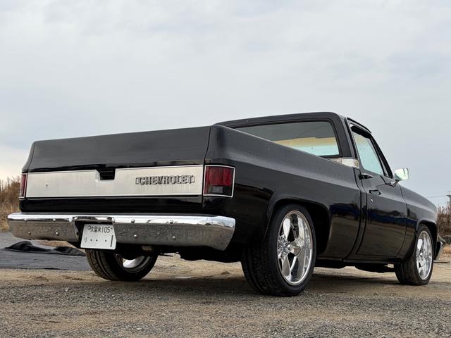 シボレーＣ－１０ ベースグレード　ショートベッド　ＧＭ５．０Ｌ社外ホイール２０インチ　覇王ホイール（30枚目）
