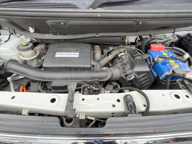 Ｎ－ＢＯＸカスタム Ｇ・ＥＸホンダセンシング　ＳＤナビ　バックカメラ　衝突被害軽減システム　レーダークルーズ　ドラレコ　スマートキー　ＬＥＤヘッド　ビルトインＥＴＣ　車線逸脱警報　オートライト　オートエアコン　純正１４インチアルミ（19枚目）