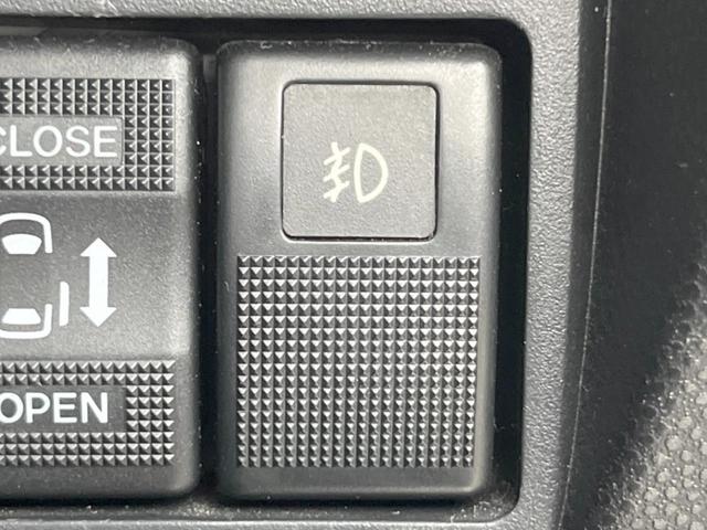 ビアンテ グランツ 両側電動ドア 純正SDナビ 後席モニター バックカメラ スマートキー HIDヘッド ビルトインETC オートライト オートエアコン 純正17インチアルミ Bluetooth CD DVD再生(33枚目)