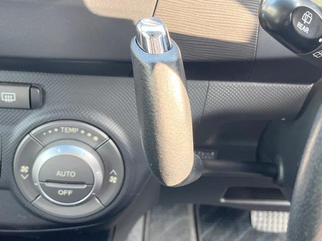 ルクラカスタム ＲＳ　４ＷＤ　ＳＤナビ　スマートキー　ＨＩＤヘッド　オートエアコン　純正１５インチアルミ　ＣＤ（24枚目）