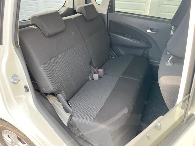 ステラ カスタムＲ　スマートアシスト　ＳＤナビ　衝突被害軽減システム　スマートキー　ＨＩＤヘッド　純正１３インチアルミ　オートライト　オートエアコン　Ｂｌｕｅｔｏｏｔｈ　ＣＤ　ＤＶＤ再生　地デジ（9枚目）