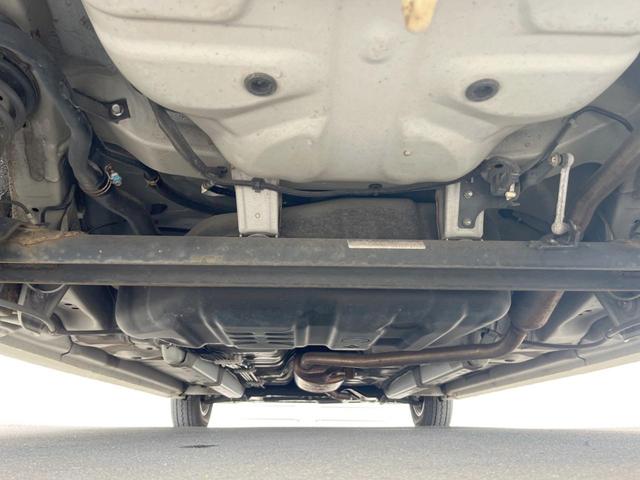 ステラ カスタムＲ　スマートアシスト　ＳＤナビ　衝突被害軽減システム　スマートキー　ＨＩＤヘッド　純正１３インチアルミ　オートライト　オートエアコン　Ｂｌｕｅｔｏｏｔｈ　ＣＤ　ＤＶＤ再生　地デジ（19枚目）