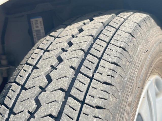 ステラ カスタムＲ　スマートアシスト　ＳＤナビ　衝突被害軽減システム　スマートキー　ＨＩＤヘッド　純正１３インチアルミ　オートライト　オートエアコン　Ｂｌｕｅｔｏｏｔｈ　ＣＤ　ＤＶＤ再生　地デジ（38枚目）