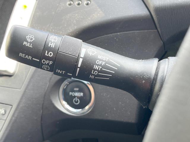 プリウス S SDナビ バックカメラ スマートキー ETC 純正15インチアルミ オートライト オートエアコン CD DVD再生 地デジ(32枚目)