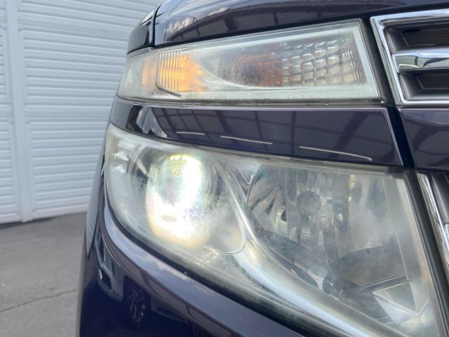 エルグランド ２５０ハイウェイスター　両側電動ドア　後席モニター　全周囲カメラ　ハーフレザーシート　スマートキー　ＨＩＤヘッド　ビルトインＥＴＣ　純正１８インチアルミ　オートライト　オートエアコン　リアエアコン　Ｂｌｕｅｔｏｏｔｈ　ＣＤ（14枚目）