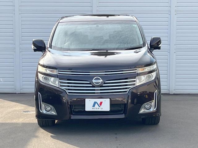 エルグランド ２５０ハイウェイスター　両側電動ドア　後席モニター　全周囲カメラ　ハーフレザーシート　スマートキー　ＨＩＤヘッド　ビルトインＥＴＣ　純正１８インチアルミ　オートライト　オートエアコン　リアエアコン　Ｂｌｕｅｔｏｏｔｈ　ＣＤ（16枚目）