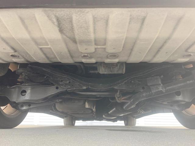 エルグランド ２５０ハイウェイスター　両側電動ドア　後席モニター　全周囲カメラ　ハーフレザーシート　スマートキー　ＨＩＤヘッド　ビルトインＥＴＣ　純正１８インチアルミ　オートライト　オートエアコン　リアエアコン　Ｂｌｕｅｔｏｏｔｈ　ＣＤ（21枚目）