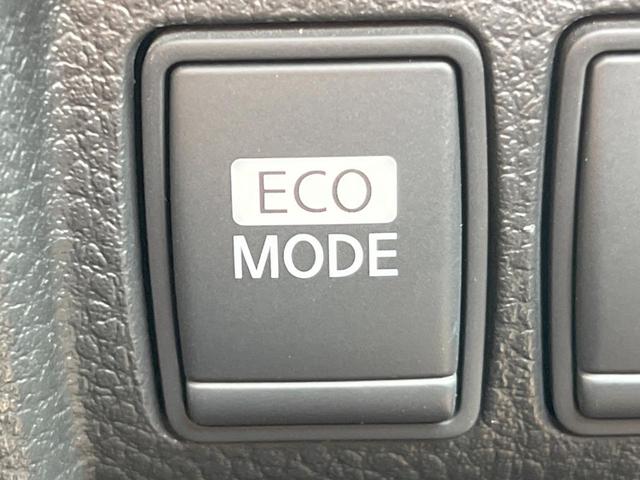 エルグランド ２５０ハイウェイスター　両側電動ドア　後席モニター　全周囲カメラ　ハーフレザーシート　スマートキー　ＨＩＤヘッド　ビルトインＥＴＣ　純正１８インチアルミ　オートライト　オートエアコン　リアエアコン　Ｂｌｕｅｔｏｏｔｈ　ＣＤ（30枚目）