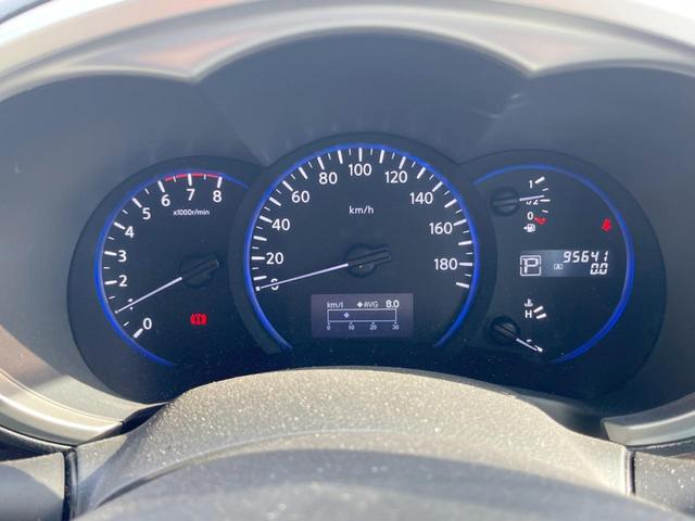 エルグランド ２５０ハイウェイスター　両側電動ドア　後席モニター　全周囲カメラ　ハーフレザーシート　スマートキー　ＨＩＤヘッド　ビルトインＥＴＣ　純正１８インチアルミ　オートライト　オートエアコン　リアエアコン　Ｂｌｕｅｔｏｏｔｈ　ＣＤ（33枚目）