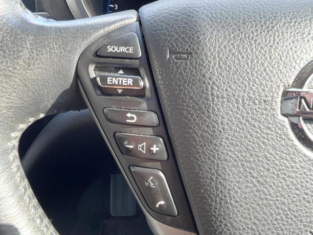 エルグランド ２５０ハイウェイスター　両側電動ドア　後席モニター　全周囲カメラ　ハーフレザーシート　スマートキー　ＨＩＤヘッド　ビルトインＥＴＣ　純正１８インチアルミ　オートライト　オートエアコン　リアエアコン　Ｂｌｕｅｔｏｏｔｈ　ＣＤ（34枚目）