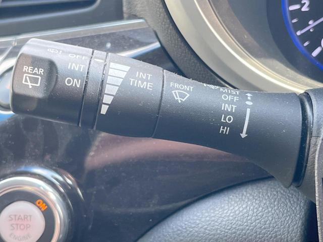 エルグランド ２５０ハイウェイスター　両側電動ドア　後席モニター　全周囲カメラ　ハーフレザーシート　スマートキー　ＨＩＤヘッド　ビルトインＥＴＣ　純正１８インチアルミ　オートライト　オートエアコン　リアエアコン　Ｂｌｕｅｔｏｏｔｈ　ＣＤ（36枚目）