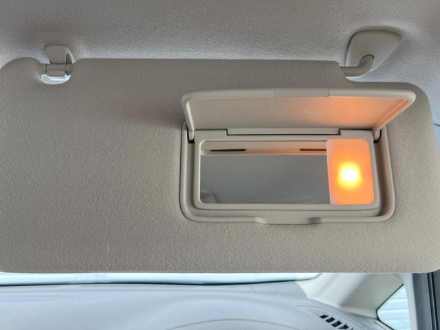 エルグランド ２５０ハイウェイスター　両側電動ドア　後席モニター　全周囲カメラ　ハーフレザーシート　スマートキー　ＨＩＤヘッド　ビルトインＥＴＣ　純正１８インチアルミ　オートライト　オートエアコン　リアエアコン　Ｂｌｕｅｔｏｏｔｈ　ＣＤ（43枚目）