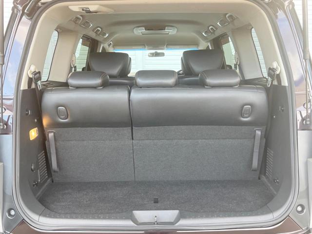 エルグランド ２５０ハイウェイスター　両側電動ドア　後席モニター　全周囲カメラ　ハーフレザーシート　スマートキー　ＨＩＤヘッド　ビルトインＥＴＣ　純正１８インチアルミ　オートライト　オートエアコン　リアエアコン　Ｂｌｕｅｔｏｏｔｈ　ＣＤ（50枚目）