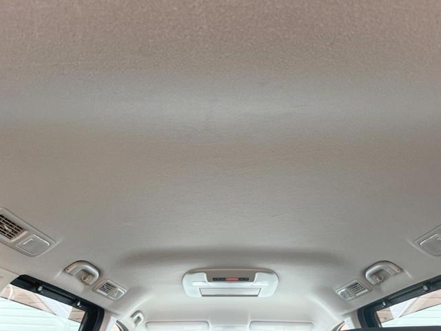 エルグランド ２５０ハイウェイスター　両側電動ドア　後席モニター　全周囲カメラ　ハーフレザーシート　スマートキー　ＨＩＤヘッド　ビルトインＥＴＣ　純正１８インチアルミ　オートライト　オートエアコン　リアエアコン　Ｂｌｕｅｔｏｏｔｈ　ＣＤ（51枚目）