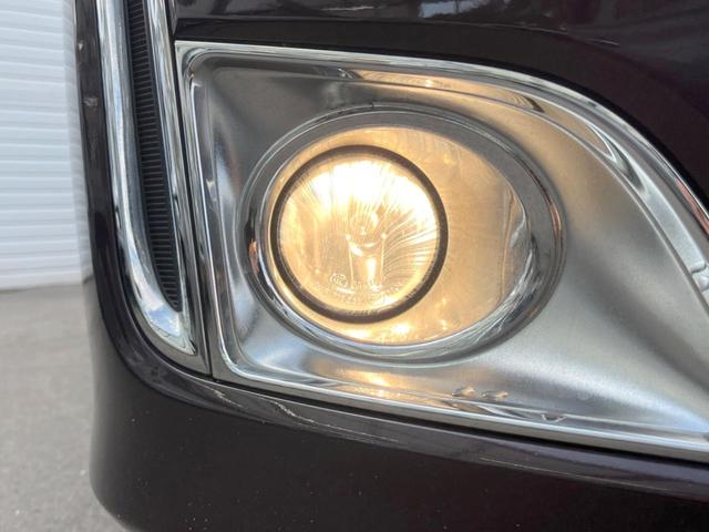 エルグランド ２５０ハイウェイスター　両側電動ドア　後席モニター　全周囲カメラ　ハーフレザーシート　スマートキー　ＨＩＤヘッド　ビルトインＥＴＣ　純正１８インチアルミ　オートライト　オートエアコン　リアエアコン　Ｂｌｕｅｔｏｏｔｈ　ＣＤ（52枚目）