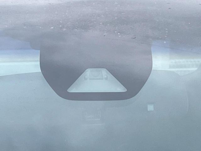 オデッセイ アブソルート・ＥＸ　両側電動ドア　純正ＳＤナビ　バックカメラ　衝突被害軽減システム　レーダークルーズ　ハーフレザーシート　パワーシート　スマートキー　ＬＥＤヘッド　ビルトインＥＴＣ　車線逸脱警報　オートライト（7枚目）