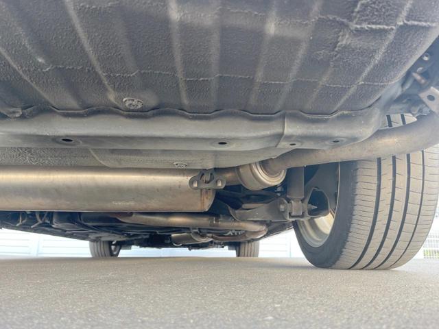 オデッセイ アブソルート・ＥＸ　両側電動ドア　純正ＳＤナビ　バックカメラ　衝突被害軽減システム　レーダークルーズ　ハーフレザーシート　パワーシート　スマートキー　ＬＥＤヘッド　ビルトインＥＴＣ　車線逸脱警報　オートライト（24枚目）