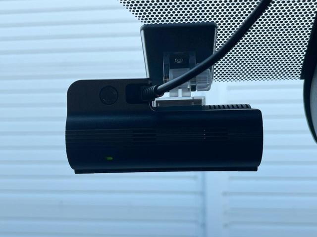 ヤリスクロス ハイブリッドZ 純正SDナビ 全周囲カメラ 衝突被害軽減システム レーダークルーズ ハーフレザーシート パワーシート ドラレコ コーナーセンサー スマートキー LEDヘッド ETC2.0 純正18インチアルミ(8枚目)