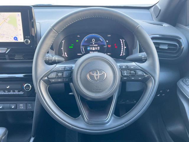 ヤリスクロス ハイブリッドZ 純正SDナビ 全周囲カメラ 衝突被害軽減システム レーダークルーズ ハーフレザーシート パワーシート ドラレコ コーナーセンサー スマートキー LEDヘッド ETC2.0 純正18インチアルミ(14枚目)