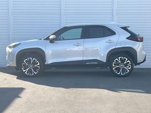 ヤリスクロス ハイブリッドZ 純正SDナビ 全周囲カメラ 衝突被害軽減システム レーダークルーズ ハーフレザーシート パワーシート ドラレコ コーナーセンサー スマートキー LEDヘッド ETC2.0 純正18インチアルミ(55枚目)