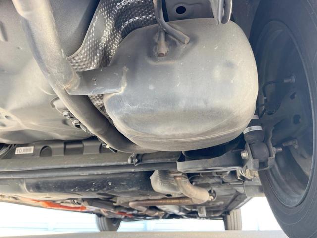 アクア Ｓスタイルブラック　純正ＳＤナビ　バックカメラ　衝突被害軽減システム　スマートキー　ＬＥＤヘッド　ビルトインＥＴＣ　純正１５インチアルミ　オートライト　オートエアコン　Ｂｌｕｅｔｏｏｔｈ　ＣＤ　ＤＶＤ再生　ＬＥＤフォグ（22枚目）